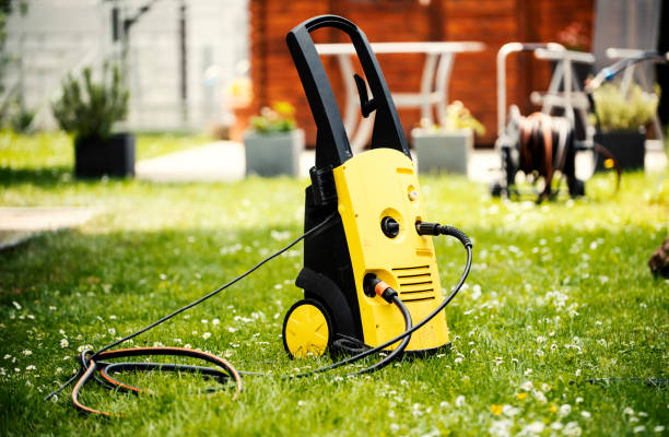 Professional Pressure Washing Services in Sebastian, TX